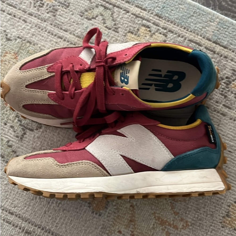 New Balance 327